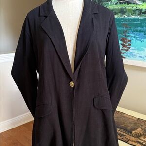 Elegant Black Women's Blazer with Gold Button